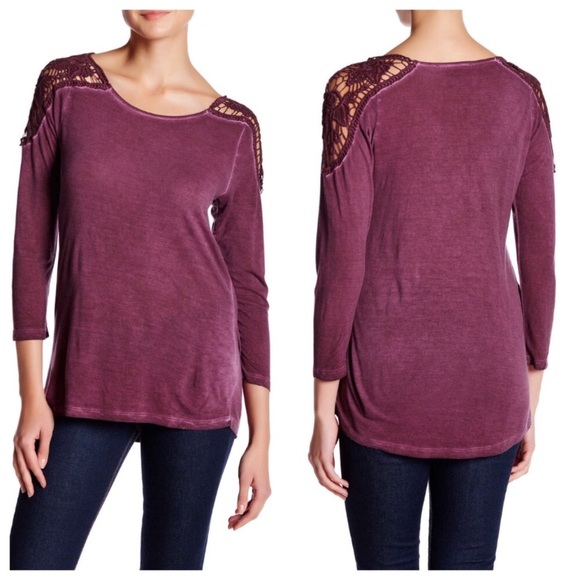 Dantelle Vintage Lace Yoke Tee - Picture 1 of 3